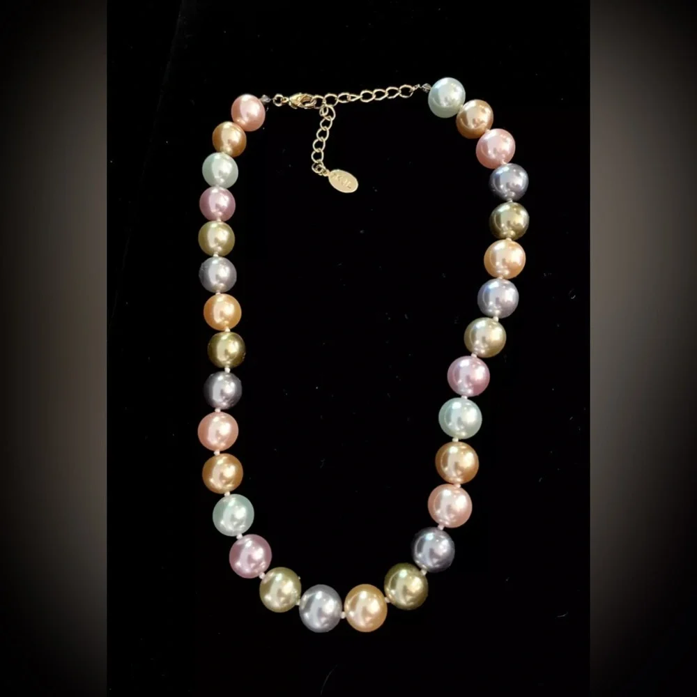 Kenneth Jay Lane 2009 Inaugural Simulated Pastel Pearl Necklace Signed Vintage